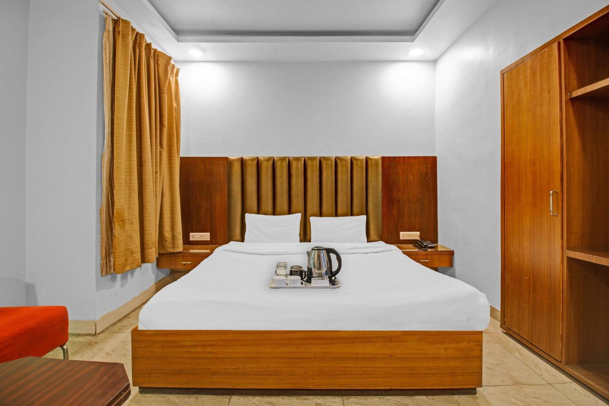 Hotel Collection O Surya Bhopal Exterior foto